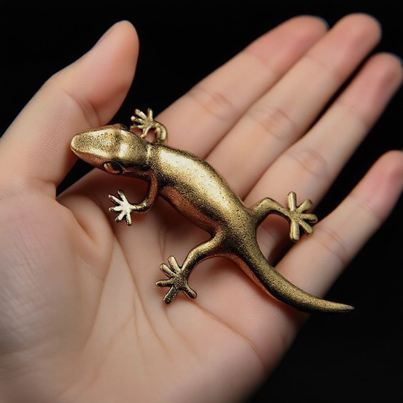 Home Office Tech Gadgets - El yapımı Bronz Retro Gecko Kertenkele